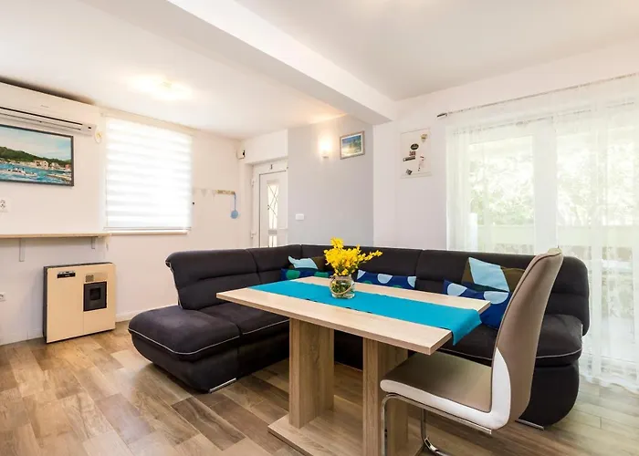 Maestral Apartamento Nerezine